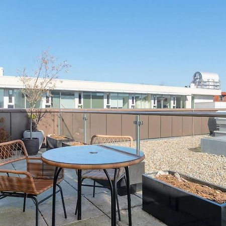 Joivy Lovely Studio Flat With Terrace In Southeast Londres Exterior foto