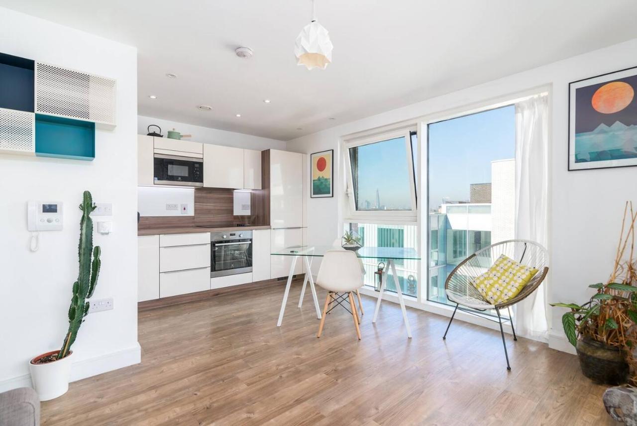 Joivy Lovely Studio Flat With Terrace In Southeast Londres Exterior foto