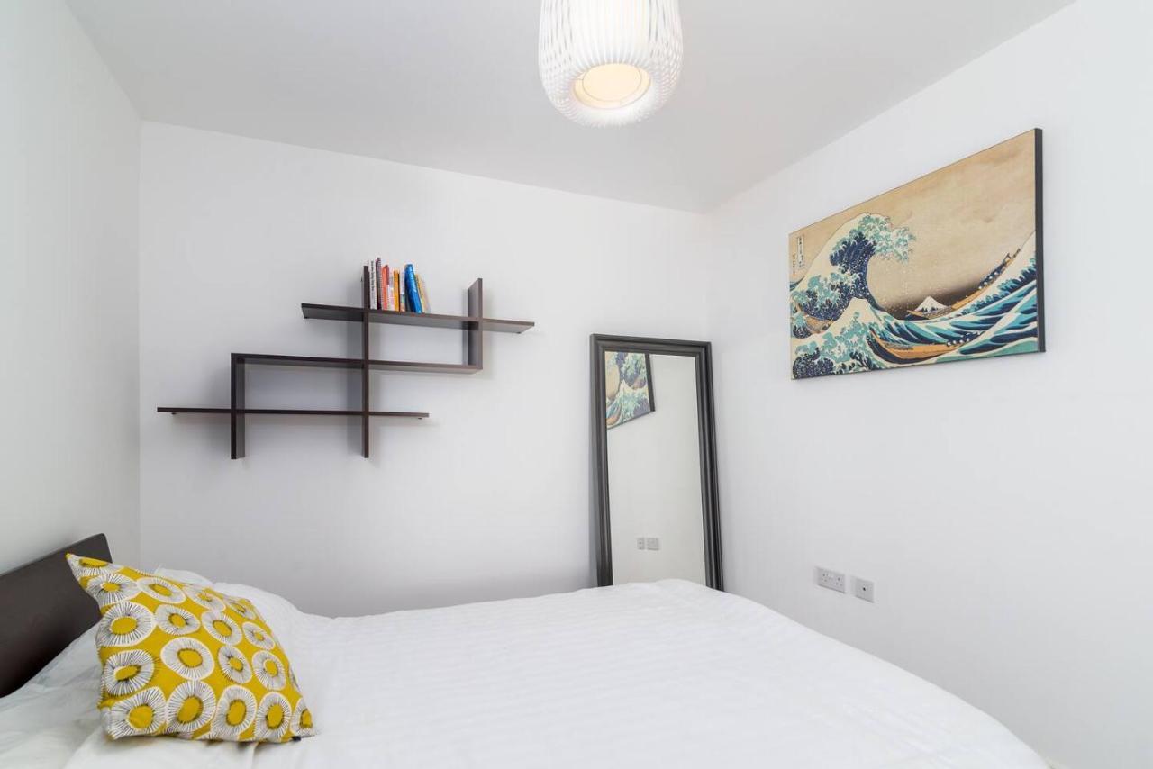 Joivy Lovely Studio Flat With Terrace In Southeast Londres Exterior foto